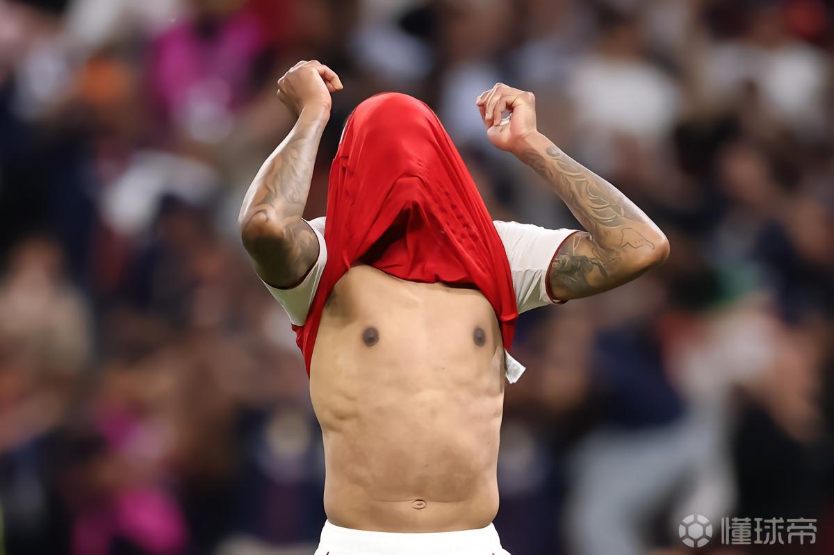 阿森纳两次参加欧冠决赛未能夺冠,仅次于三次屈居亚军的马竞